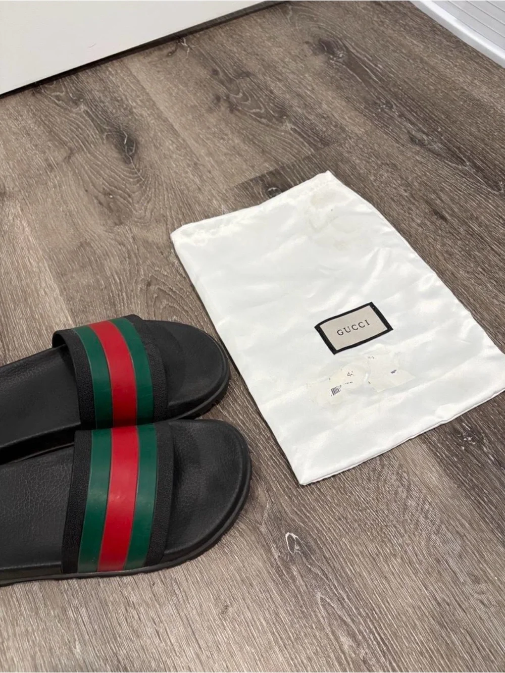 Gucci slides size 9